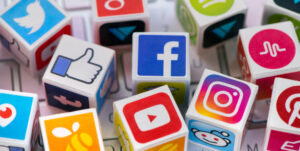 Membuka Gerbang Peluang: Menjelajahi Manfaat Media Sosial Untuk Bisnis