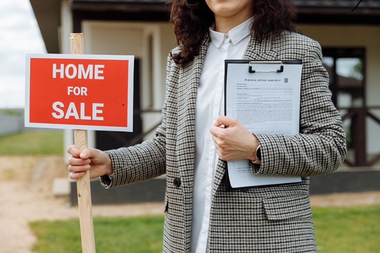 Buatkan dan jelaskan deskrpsi rumah, Sumber: pexels.com
